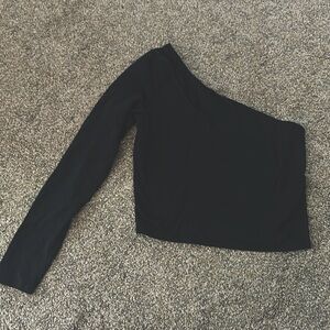 Black one sleeve